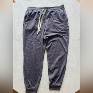 Vuori performance jogger size medium
